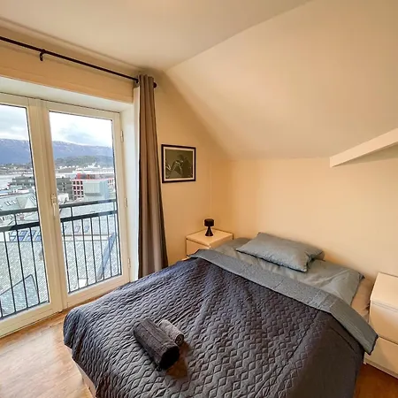 Parken Terrace - Fjord View With Indoor Parking And Elevator * Ålesund