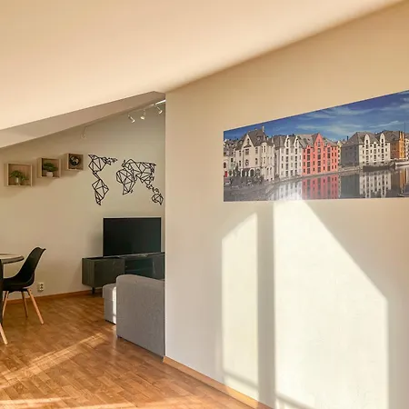 Parken Terrace - Fjord View With Indoor Parking And Elevator * Ålesund