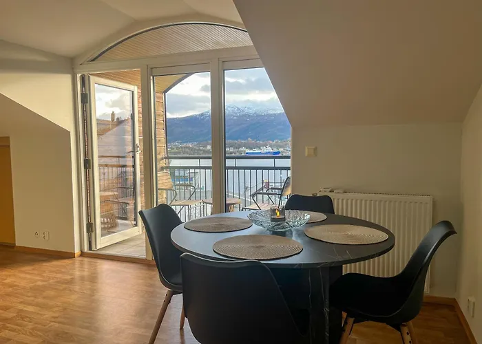 Parken Terrace - Fjord View With Indoor Parking And Elevator