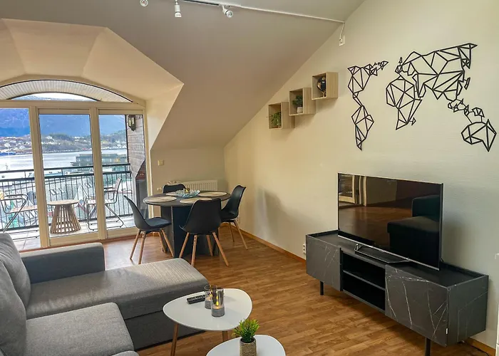 Parken Terrace - Fjord View With Indoor Parking And Elevator *